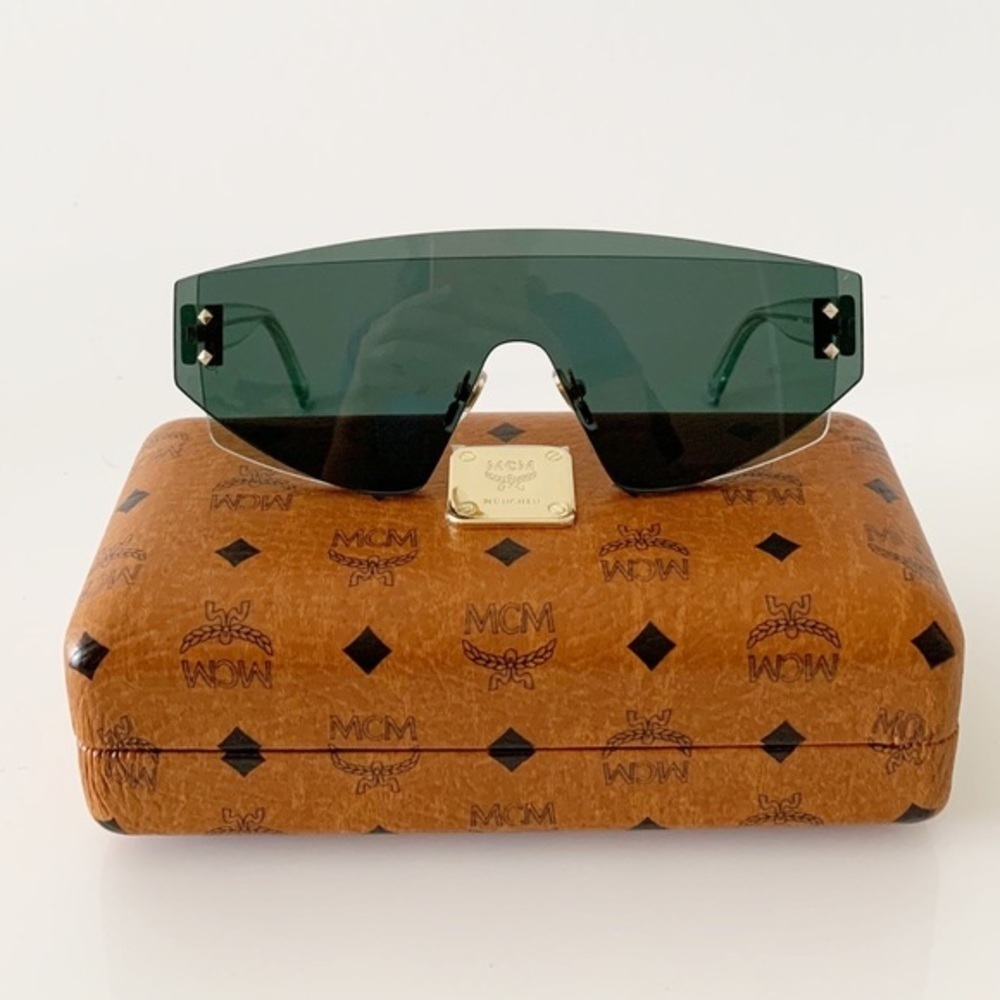 MCM Sunglasses, New in Case, Dust Cloth Green Lenses AWESOME Unisex - Picture 6 of 14